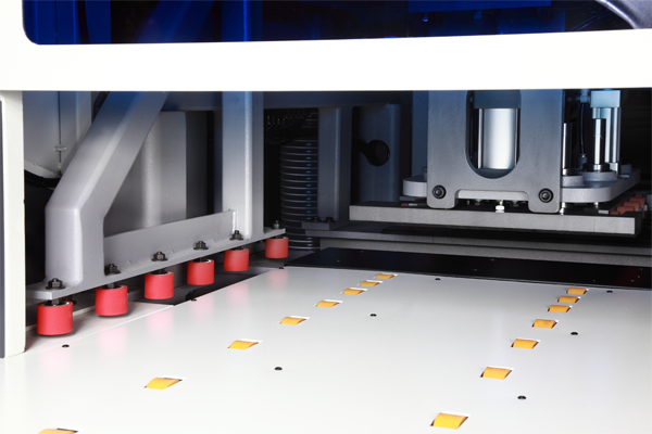自動側(cè)靠裝置 自動側(cè)靠裝置