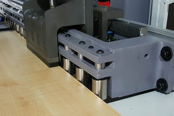 自動(dòng)側(cè)靠裝置 自動(dòng)側(cè)靠裝置