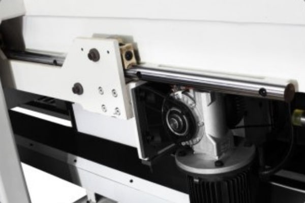 鋸座滑動機(jī)構(gòu) 鋸座滑動機(jī)構(gòu)